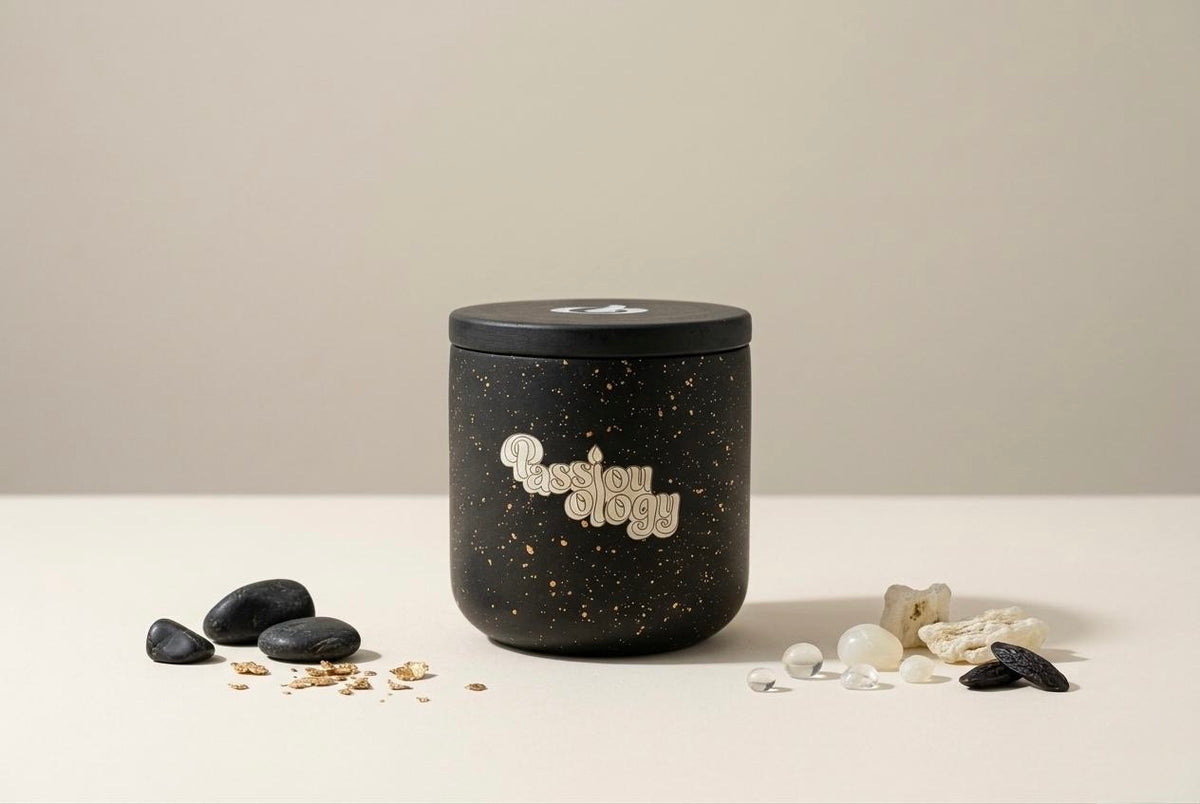 ANOUD Oud & More black speckled candle jar with lid